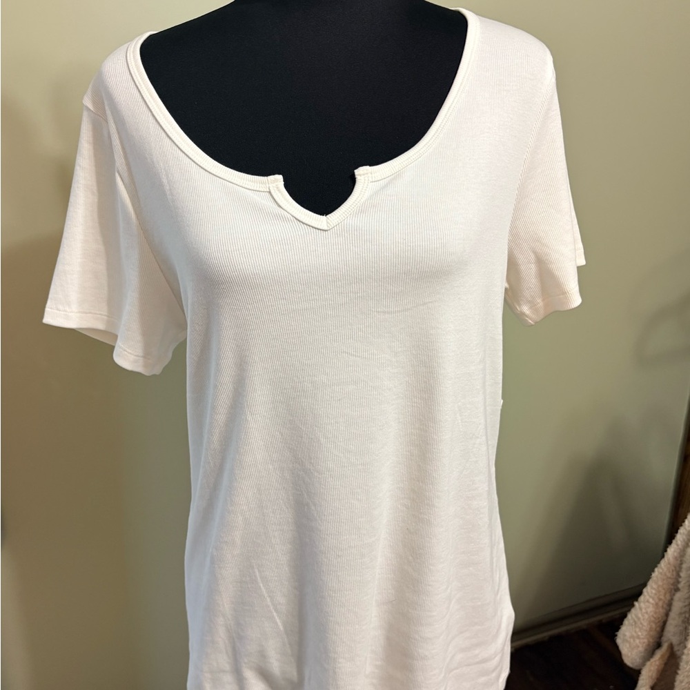 Old Navy Cream Short Sleeve Women's Tee